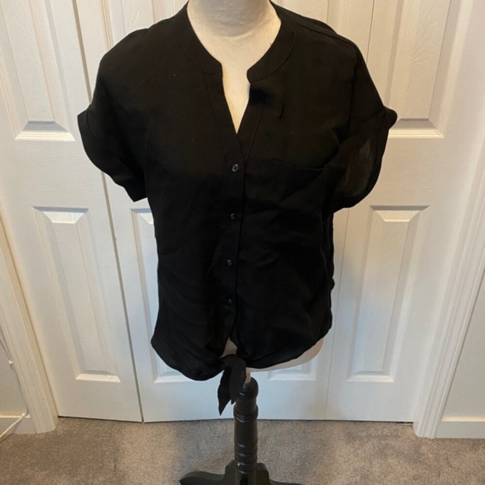 Women Tahari size S top
